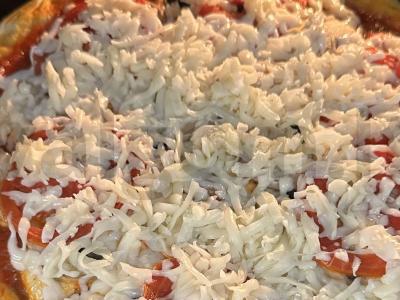 Pica su grybais, vištiena ir daržovėmis Žingsnis 10