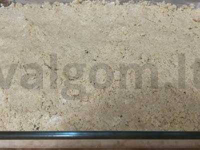 Varškės pyragas su trupiniais ir obuoliais Žingsnis 5