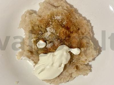 Kalakutienos kotletai su grietine, svogūnais ir česnaku Žingsnis 3