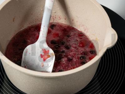 Universalus uogų padažas Žingsnis 4