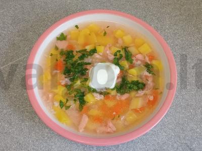 Sriuba su upėtakiu ir ryžiais pagrindine nuotrauka