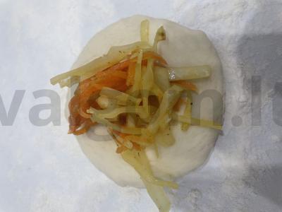 Aštrūs trikampiai su morkomis Žingsnis 3