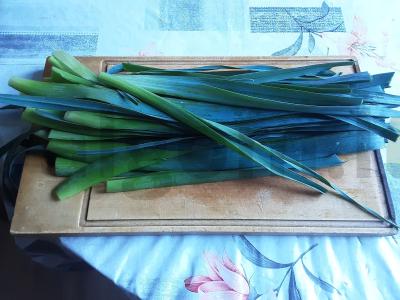 Pyragėliai su porų žolelėmis Žingsnis 1