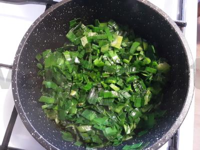 Pyragėliai su porų žolelėmis Žingsnis 2