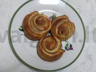 Cinamono „Sraigės“ pagrindine nuotrauka