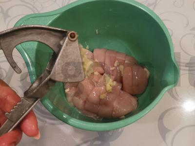 Keptas vištienos filė medaus-sojų marinate Žingsnis 3