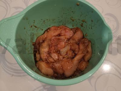 Keptas vištienos filė medaus-sojų marinate Žingsnis 5