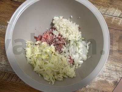 Patingėlių kopūstai pomidorų-grietinės padaže Žingsnis 2