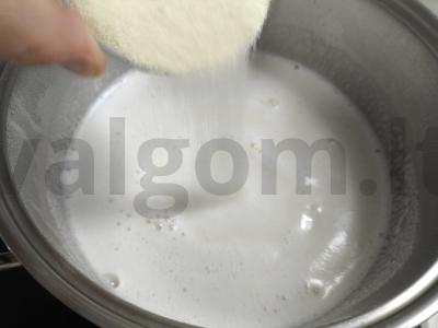 Manų košė su razinomis pusryčiams Žingsnis 2