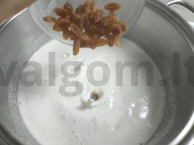 Manų košė su razinomis pusryčiams Žingsnis 3