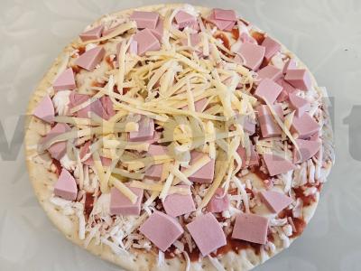 Sultinga pica su sūriu, dešra ir kukurūzais Žingsnis 2