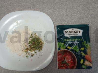 Vištienos kotletai su džiovintomis žolelėmis Žingsnis 4