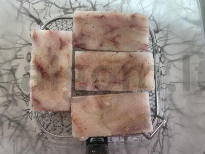 Menkių steikai, kepti oro grilyje Žingsnis 3