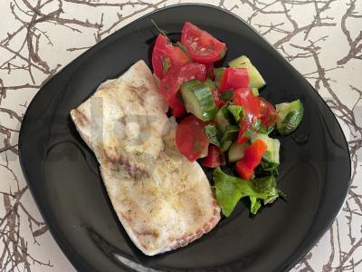 Menkių steikai, kepti oro grilyje pagrindine nuotrauka