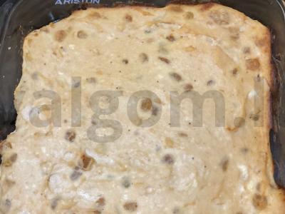 Bananų apkepas su razinomis pagrindine nuotrauka