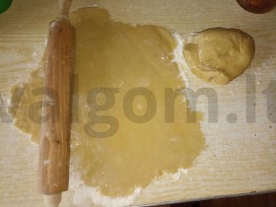 Sausainiai su uogiene ir medumi Žingsnis 2