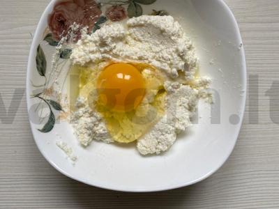 Varškės blyneliai su kriaušėmis Žingsnis 5