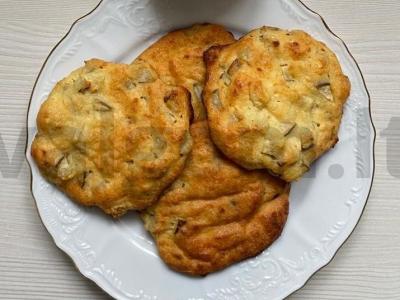 Varškės blyneliai su kriaušėmis pagrindine nuotrauka