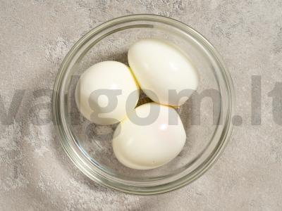 Salotas „Rusijos gražuolė“ su kumpiu Žingsnis 2