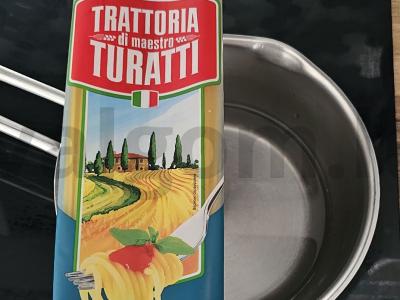 Makaronai su vištiena ir džiovintais pomidorais Žingsnis 1