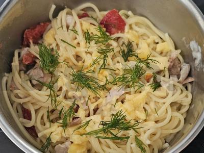 Makaronai su vištiena ir džiovintais pomidorais Žingsnis 7