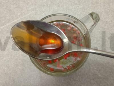 Vitamininis arbata su mėtomis, sumachu, barbaru, laimu ir medumi Žingsnis 6