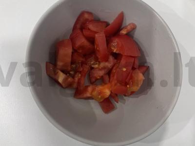 Salotos su ožkos sūriu ir skrudinta duona Žingsnis 1