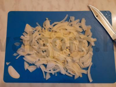 Marinuoti svogūnai Žingsnis 1