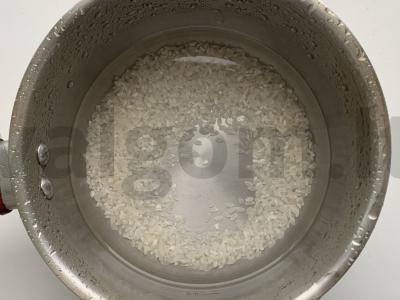 Ryžiai su silke, pomidoru ir agurku Žingsnis 1