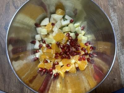 Vaisių salotos su varškės sūriu ir chia sėklomis Žingsnis 3