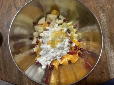 Vaisių salotos su varškės sūriu ir chia sėklomis Žingsnis 4