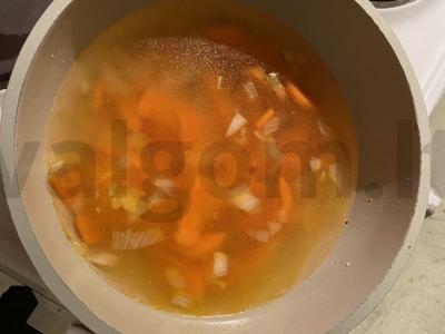 Vištienos sriuba su makaronais Žingsnis 3