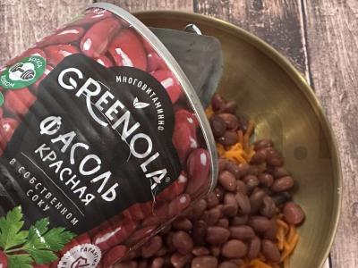 Salotas „Fantazija“ su rūkytomis vištienos krūtinėlėmis Žingsnis 5