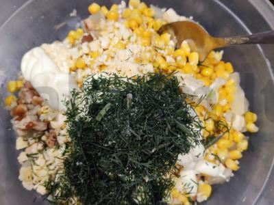 Ananasų ir sūrio salotas Žingsnis 6