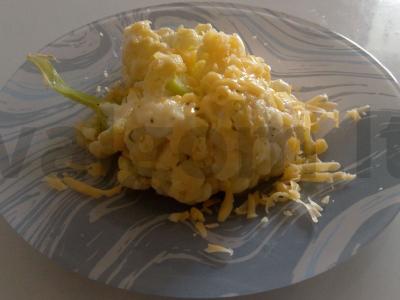 Kepta žiedinė kopūstai grietinės ir česnako padaže pagrindine nuotrauka