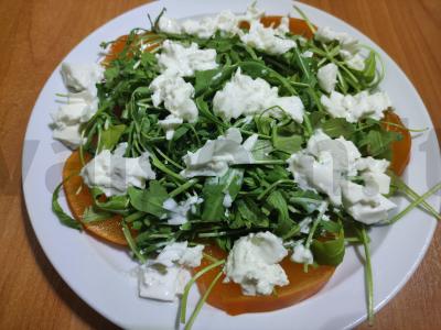 Salotas su persimonu ir stracciatella Žingsnis 3