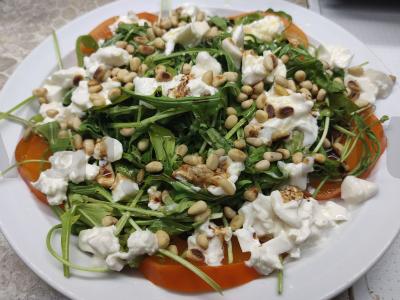 Salotas su persimonu ir stracciatella Žingsnis 7