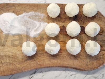 Sūrio pyragėliai su ryžių miltais ir braškių džemu Žingsnis 6