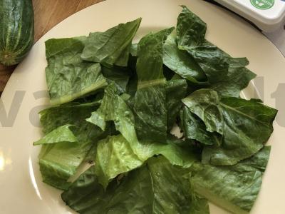 Salotas su alyvuogėmis ir feta sūriu Žingsnis 1