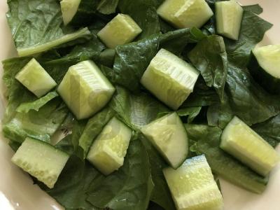 Salotas su alyvuogėmis ir feta sūriu Žingsnis 2