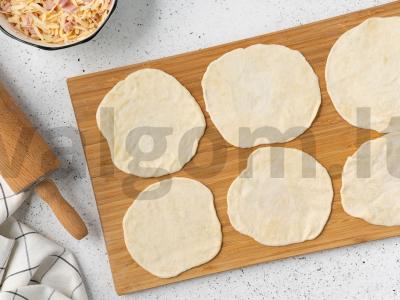 Čebupeliai su kumpiu ir sūriu Žingsnis 4