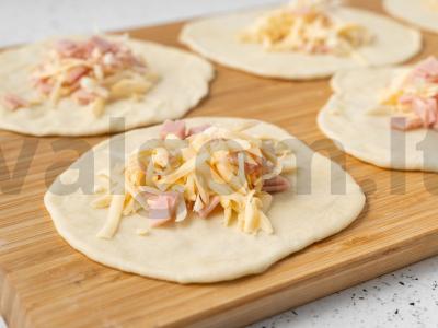 Čebupeliai su kumpiu ir sūriu Žingsnis 5