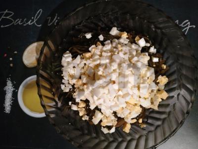 Jūros kopūstų salotos su kiaušiniais Žingsnis 2