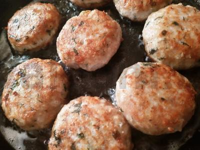 Žuvies kotletai su ryžiais Žingsnis 3