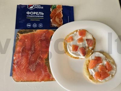 Blynai su silpna sūdyta lašiša ir grietine Žingsnis 4