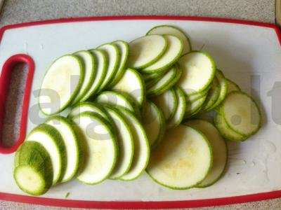 Ratatouille su daržovėmis ir prieskoniais Žingsnis 1