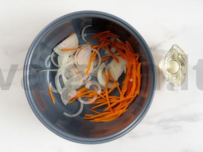 Ryžiai su daržovėmis lėtojoje viryklėje Žingsnis 3