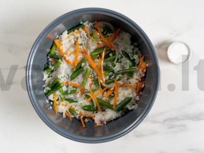 Ryžiai su daržovėmis lėtojoje viryklėje Žingsnis 7