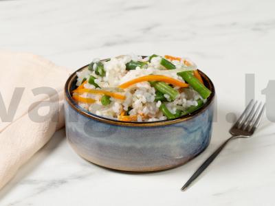 Ryžiai su daržovėmis lėtojoje viryklėje pagrindine nuotrauka