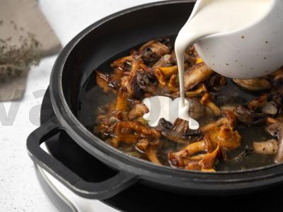 Kiaulės su grybų padažu Žingsnis 5